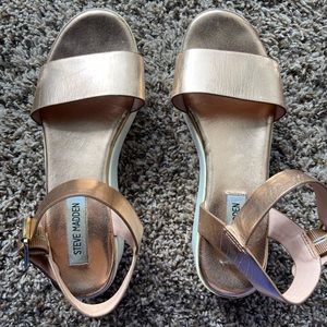 Steve Madden platform sandals